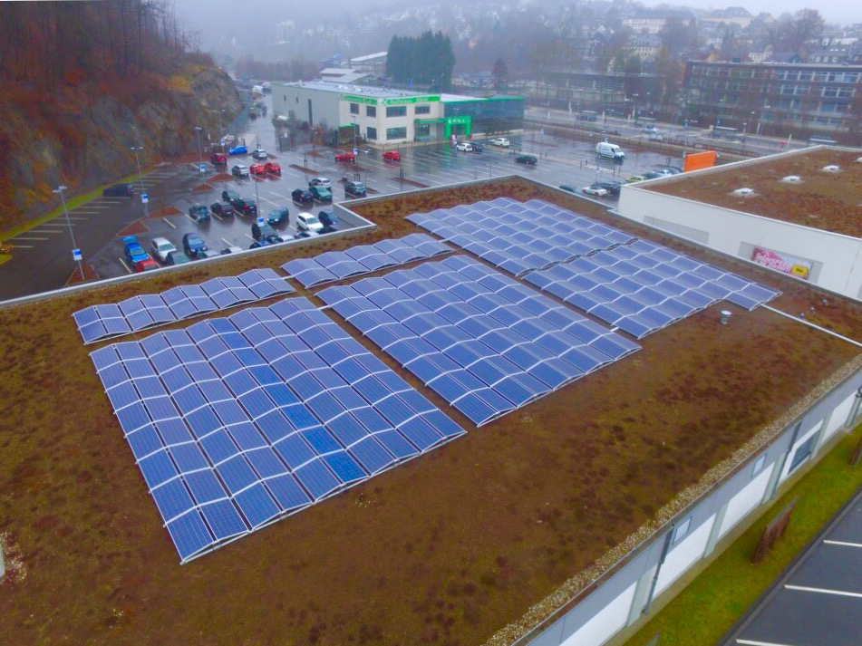 Ost / West Aufständerungen Flachdach